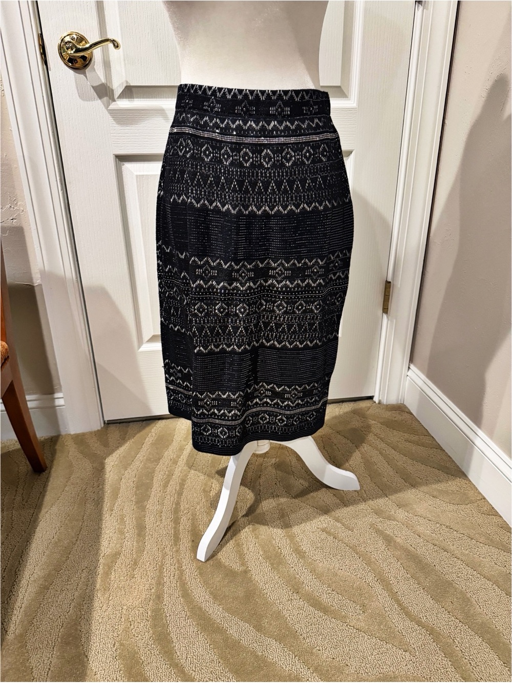 NWOT St John Black Knit Pencil Skirt with Black Paillets & Rhinestones